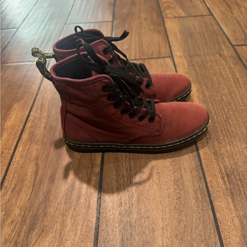 Dr. Martens Shoreditch Canvas Shoes Boots Air-Wair Maroon Red Women's Size 5
